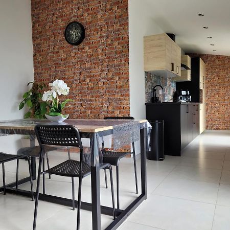 Il Vialetto , Appartement Milano , Spacieux, Tout Confort, Au Calme Jeumont Exterior photo