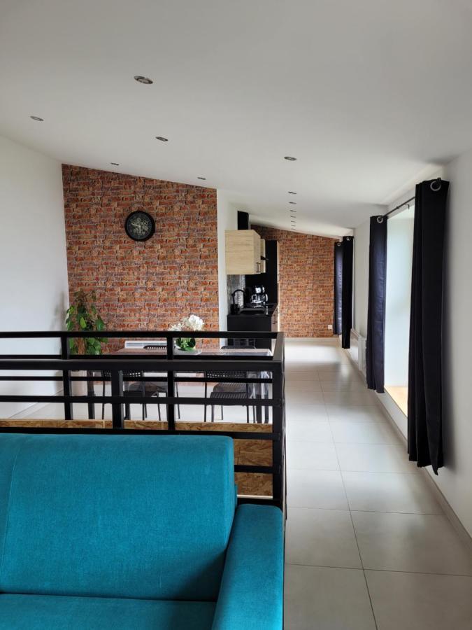 Il Vialetto , Appartement Milano , Spacieux, Tout Confort, Au Calme Jeumont Exterior photo